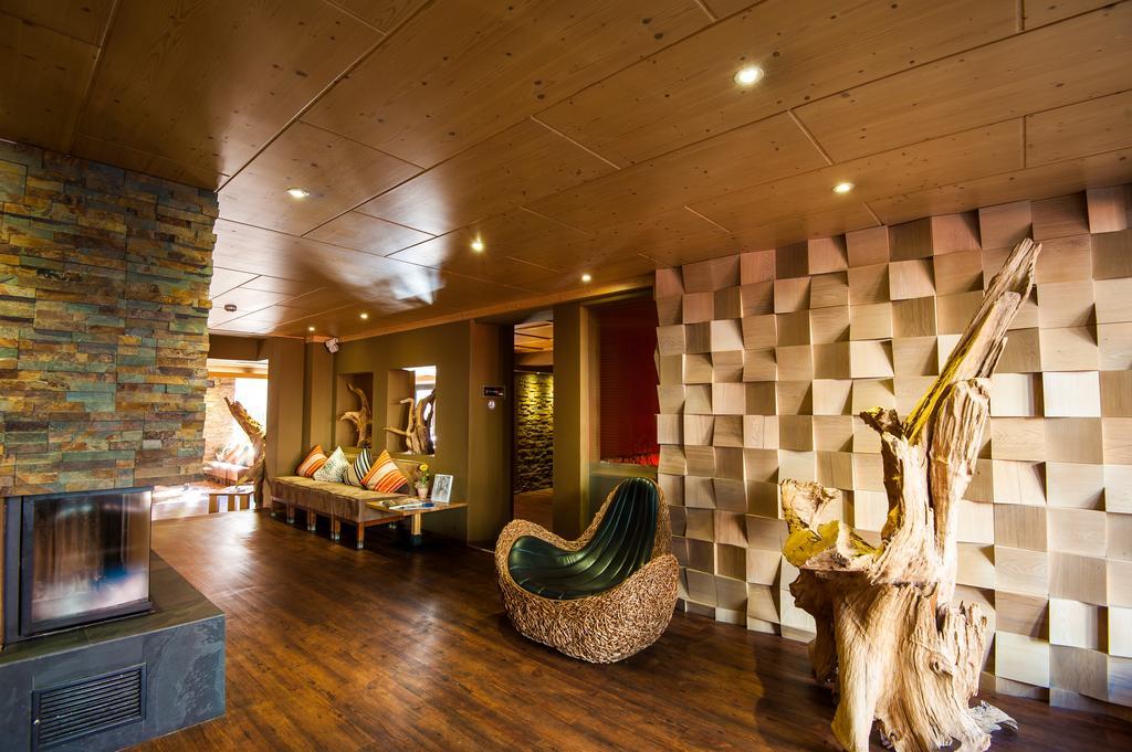 Living Max Hotel Zell am See Eksteriør billede